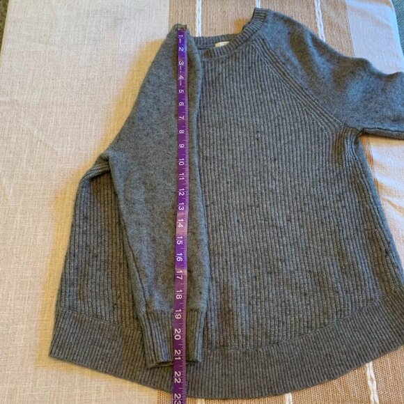 J. Crew Gray Scoopneck Sweater - Womens Size XS - Picture 5 of 7